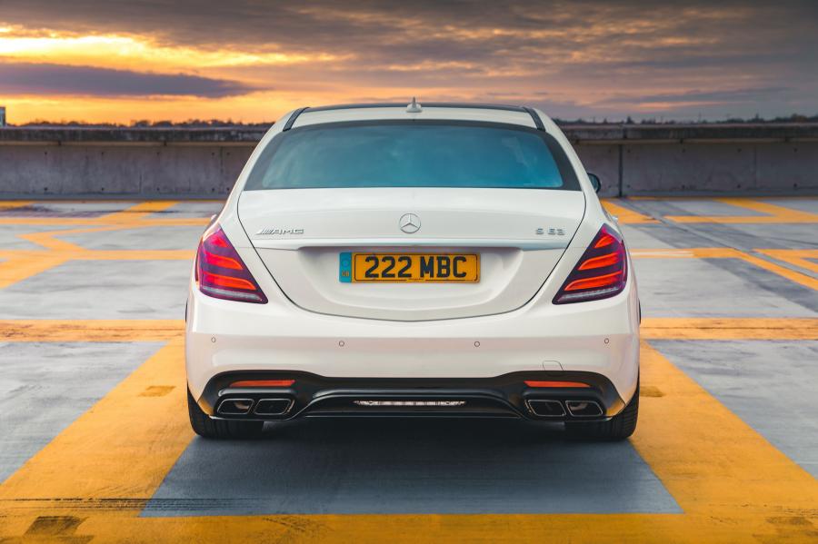  Mercedes-AMG S63 4Matic+ Lang (V222) 2017 года  (UK) (фото 12 из 40)